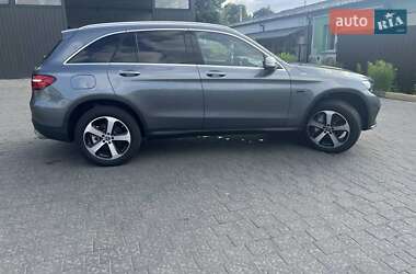 Внедорожник / Кроссовер Mercedes-Benz GLC-Class 2019 в 