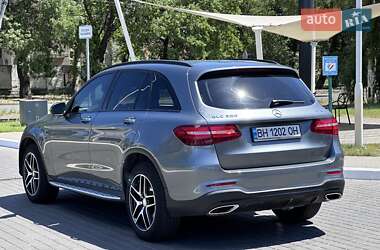 Внедорожник / Кроссовер Mercedes-Benz GLC-Class 2016 в 