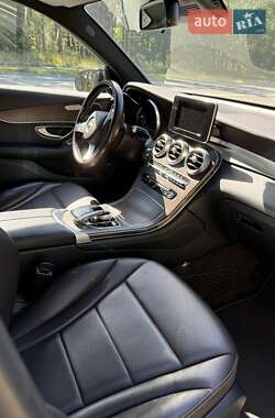 Внедорожник / Кроссовер Mercedes-Benz GLC-Class 2017 в 