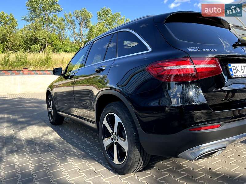 Внедорожник / Кроссовер Mercedes-Benz GLC-Class 2019 в Ровно