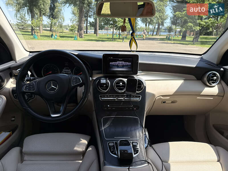 Внедорожник / Кроссовер Mercedes-Benz GLC-Class 2017 в Киеве