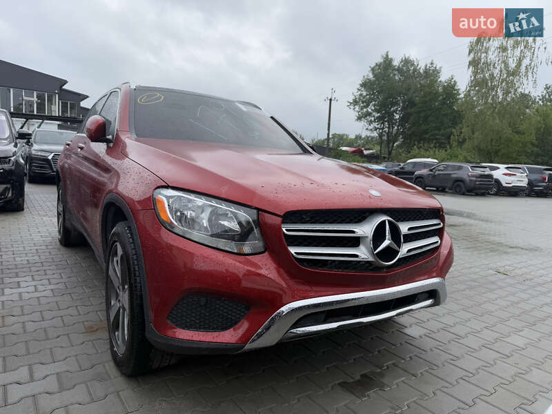 Внедорожник / Кроссовер Mercedes-Benz GLC-Class 2016 в 