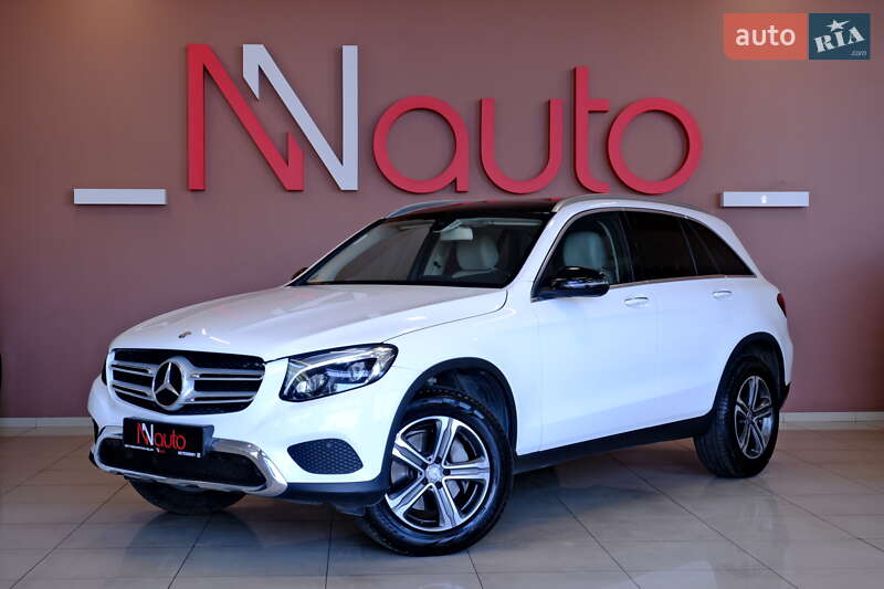 Позашляховик / Кросовер Mercedes-Benz GLC-Class 2016 в 