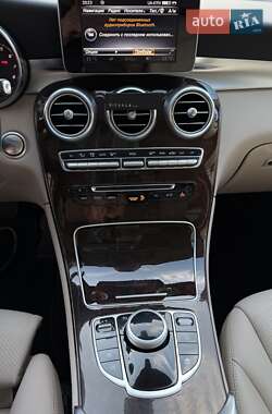 Внедорожник / Кроссовер Mercedes-Benz GLC-Class 2017 в 