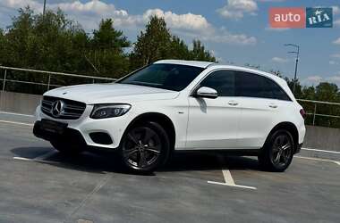 Внедорожник / Кроссовер Mercedes-Benz GLC-Class 2017 в 