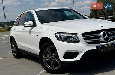 Внедорожник / Кроссовер Mercedes-Benz GLC-Class 2017 в 