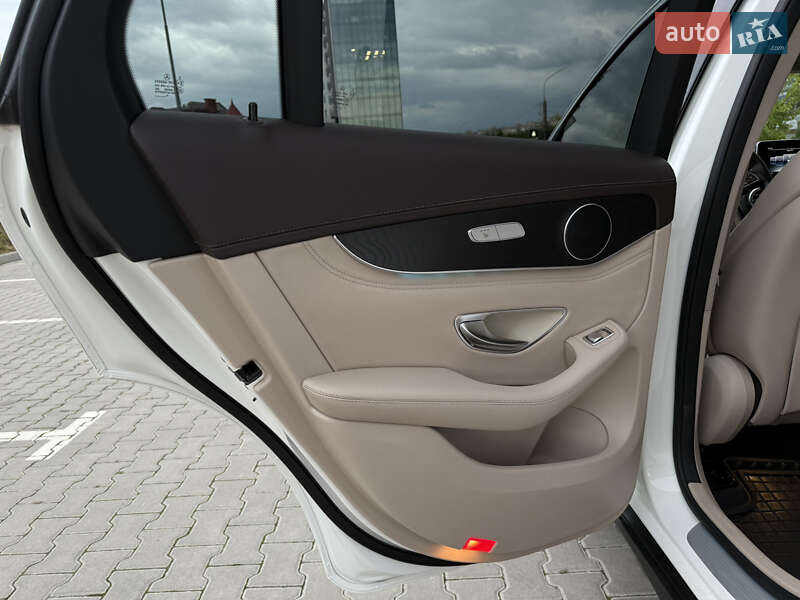Позашляховик / Кросовер Mercedes-Benz GLC-Class 2015 в Тернополі