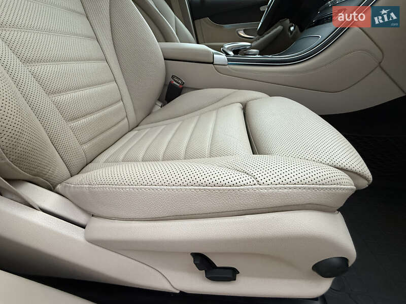 Позашляховик / Кросовер Mercedes-Benz GLC-Class 2015 в Тернополі