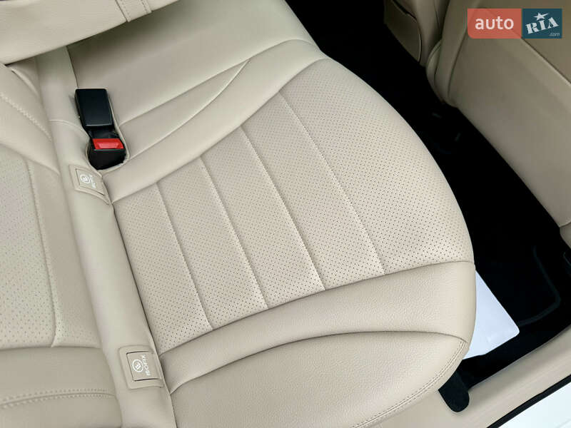 Позашляховик / Кросовер Mercedes-Benz GLC-Class 2018 в Києві