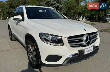 Позашляховик / Кросовер Mercedes-Benz GLC-Class 2017 в 
