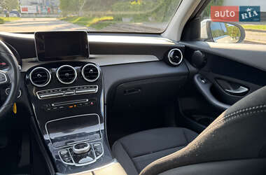 Позашляховик / Кросовер Mercedes-Benz GLC-Class 2017 в 