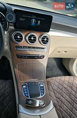 Внедорожник / Кроссовер Mercedes-Benz GLC-Class 2021 в 