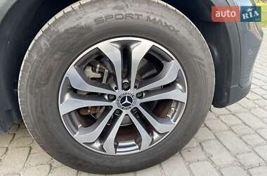 Внедорожник / Кроссовер Mercedes-Benz GLC-Class 2021 в 