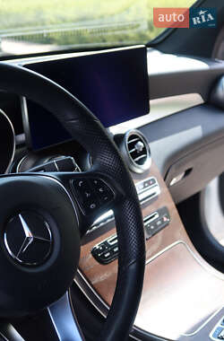 Внедорожник / Кроссовер Mercedes-Benz GLC-Class 2019 в 