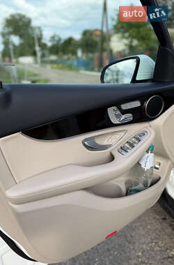 Внедорожник / Кроссовер Mercedes-Benz GLC-Class 2022 в 