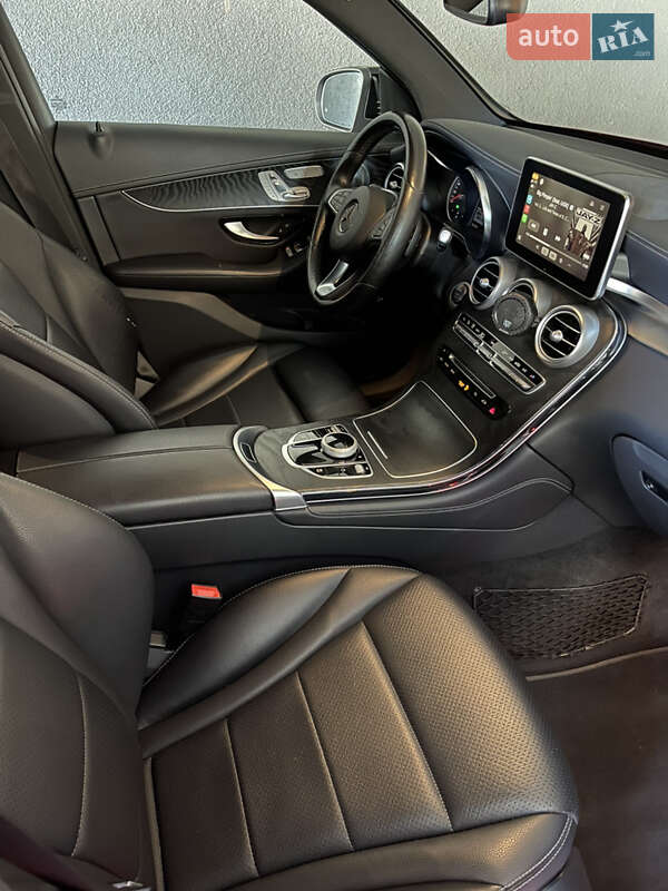 Внедорожник / Кроссовер Mercedes-Benz GLC-Class 2017 в Киеве