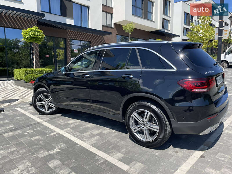 Внедорожник / Кроссовер Mercedes-Benz GLC-Class 2020 в Ужгороде