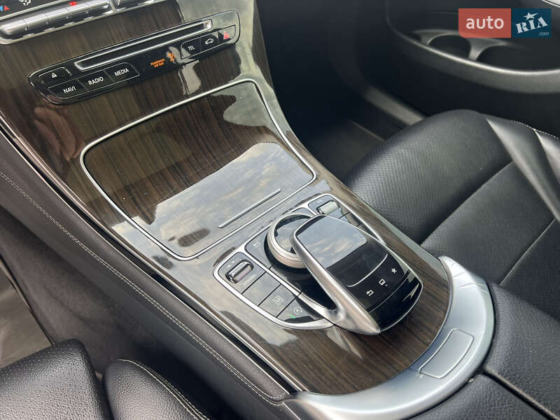 Внедорожник / Кроссовер Mercedes-Benz GLC-Class 2015 в Киеве