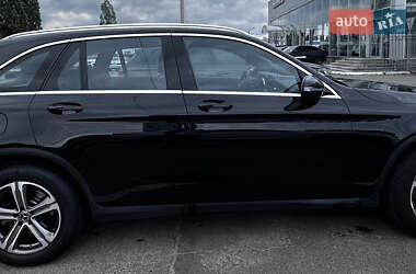 Внедорожник / Кроссовер Mercedes-Benz GLC-Class 2017 в 