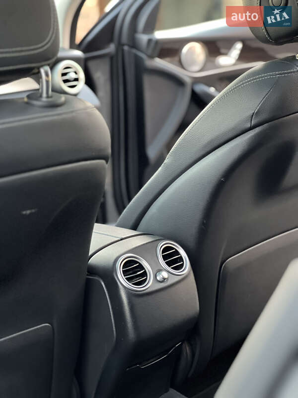Позашляховик / Кросовер Mercedes-Benz GLC-Class 2018 в Львові фото 36 Позашляховик / Кросовер Mercedes-Benz GLC-Class 2018 в Львові