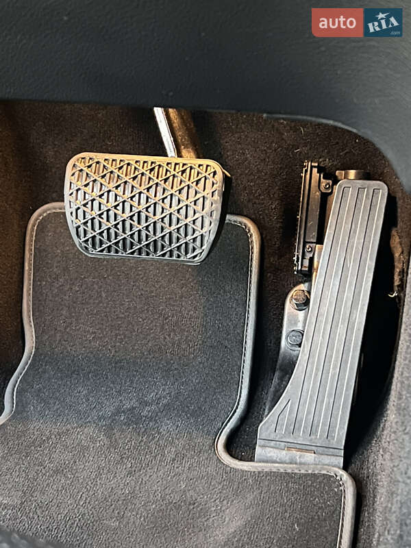 Позашляховик / Кросовер Mercedes-Benz GLC-Class 2018 в Львові фото 53 Позашляховик / Кросовер Mercedes-Benz GLC-Class 2018 в Львові