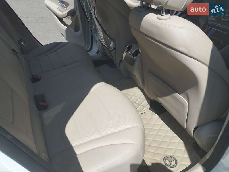 Внедорожник / Кроссовер Mercedes-Benz GLC-Class 2022 в Днепре