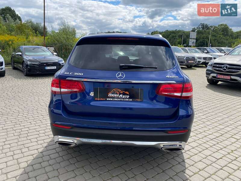 Внедорожник / Кроссовер Mercedes-Benz GLC-Class 2017 в Львове фото 6 Внедорожник / Кроссовер Mercedes-Benz GLC-Class 2017 в Львове