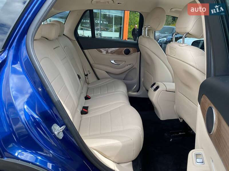 Внедорожник / Кроссовер Mercedes-Benz GLC-Class 2017 в Львове фото 21 Внедорожник / Кроссовер Mercedes-Benz GLC-Class 2017 в Львове