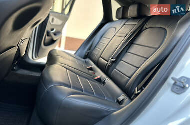 Внедорожник / Кроссовер Mercedes-Benz GLC-Class 2018 в 
