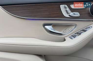 Внедорожник / Кроссовер Mercedes-Benz GLC-Class 2021 в 