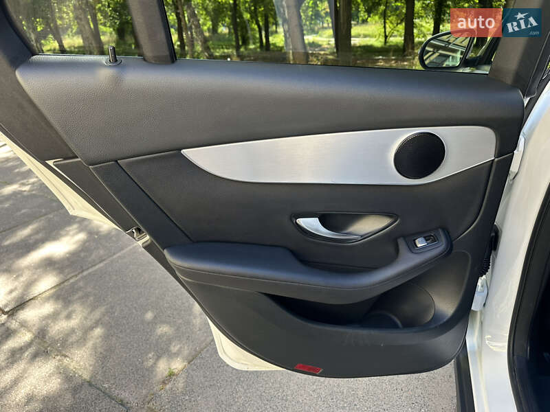 Внедорожник / Кроссовер Mercedes-Benz GLC-Class 2019 в Киеве