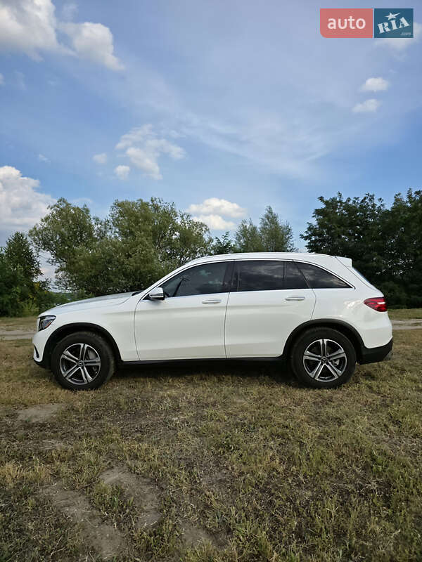 Внедорожник / Кроссовер Mercedes-Benz GLC-Class 2019 в Киеве