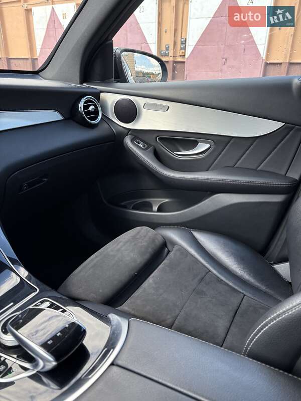 Внедорожник / Кроссовер Mercedes-Benz GLC-Class 2017 в Киеве
