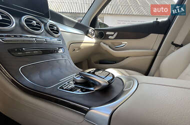 Внедорожник / Кроссовер Mercedes-Benz GLC-Class 2019 в 