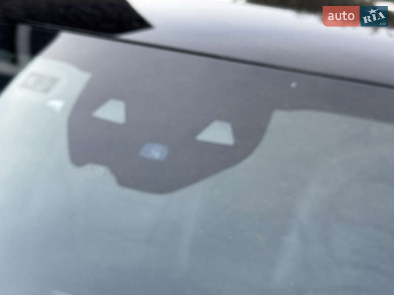 Внедорожник / Кроссовер Mercedes-Benz GLC-Class 2019 в Львове фото 15 Внедорожник / Кроссовер Mercedes-Benz GLC-Class 2019 в Львове