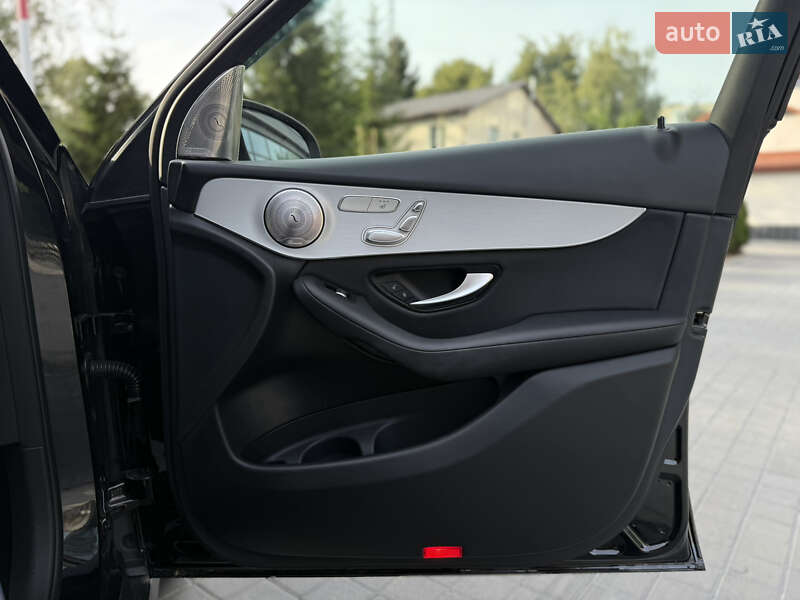 Внедорожник / Кроссовер Mercedes-Benz GLC-Class 2019 в Львове фото 56 Внедорожник / Кроссовер Mercedes-Benz GLC-Class 2019 в Львове