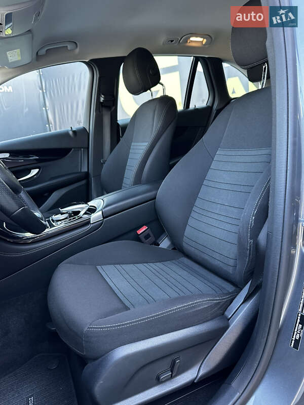 Внедорожник / Кроссовер Mercedes-Benz GLC-Class 2017 в Львове фото 7 Внедорожник / Кроссовер Mercedes-Benz GLC-Class 2017 в Львове