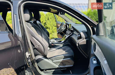 Внедорожник / Кроссовер Mercedes-Benz GLC-Class 2017 в 