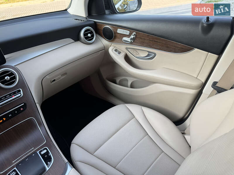 Позашляховик / Кросовер Mercedes-Benz GLC-Class 2020 в Луцьку фото 30 Позашляховик / Кросовер Mercedes-Benz GLC-Class 2020 в Луцьку