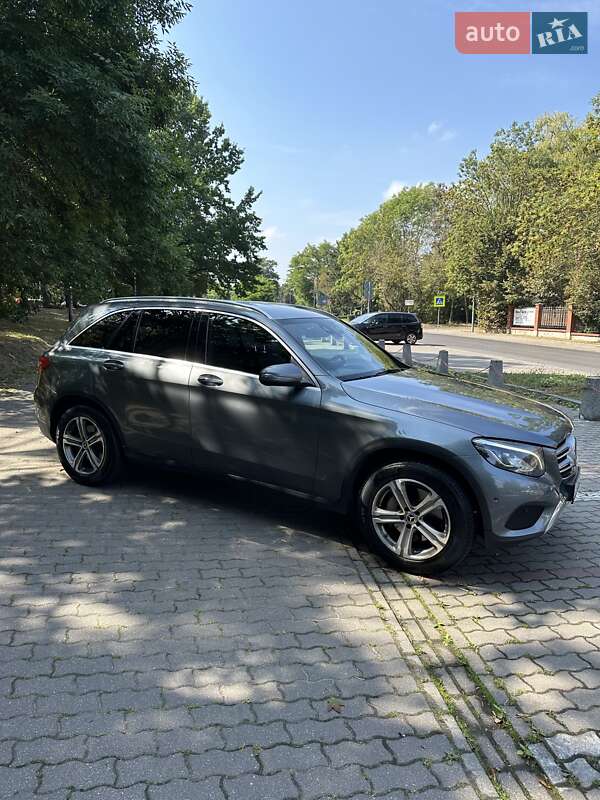 Внедорожник / Кроссовер Mercedes-Benz GLC-Class 2017 в Тернополе