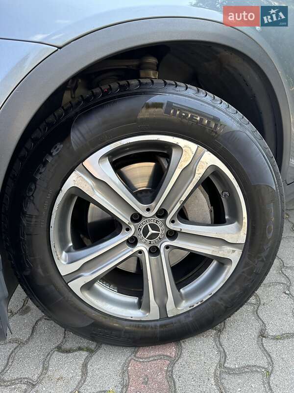 Внедорожник / Кроссовер Mercedes-Benz GLC-Class 2017 в Тернополе