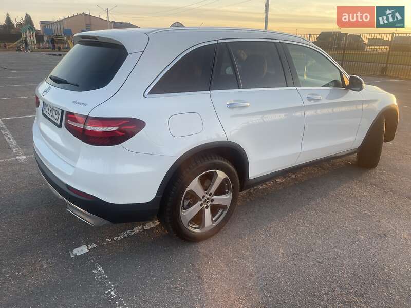 Внедорожник / Кроссовер Mercedes-Benz GLC-Class 2017 в Луцке фото 11 Внедорожник / Кроссовер Mercedes-Benz GLC-Class 2017 в Луцке