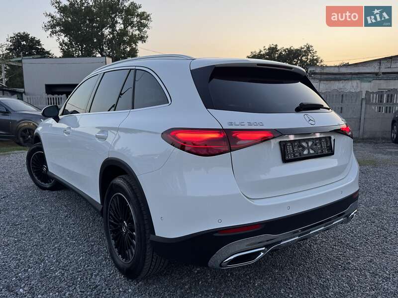 Внедорожник / Кроссовер Mercedes-Benz GLC-Class 2023 в Тернополе