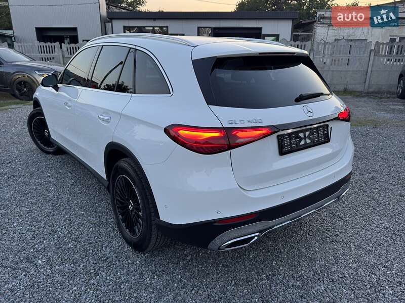 Внедорожник / Кроссовер Mercedes-Benz GLC-Class 2023 в Тернополе