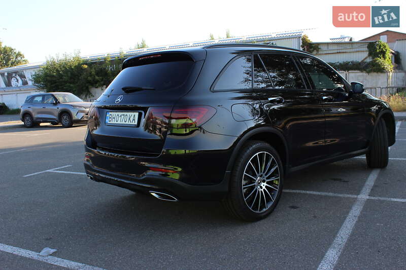 Внедорожник / Кроссовер Mercedes-Benz GLC-Class 2017 в Киеве
