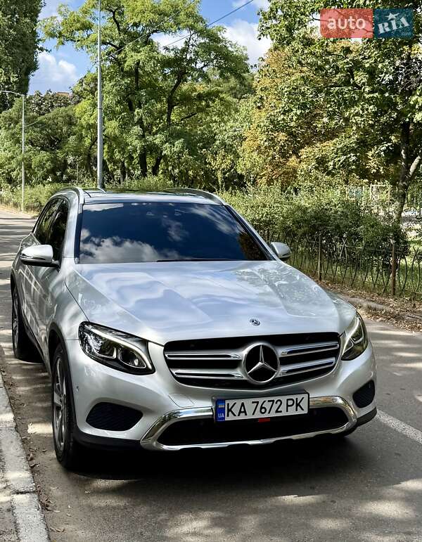 Внедорожник / Кроссовер Mercedes-Benz GLC-Class 2017 в Киеве