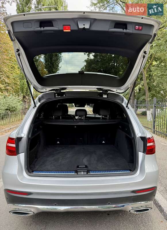 Внедорожник / Кроссовер Mercedes-Benz GLC-Class 2017 в Киеве