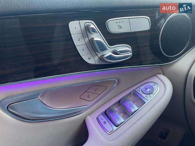 Внедорожник / Кроссовер Mercedes-Benz GLC-Class 2017 в Ужгороде фото 10 Внедорожник / Кроссовер Mercedes-Benz GLC-Class 2017 в Ужгороде