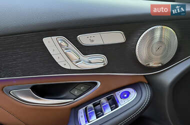 Внедорожник / Кроссовер Mercedes-Benz GLC-Class 2021 в 