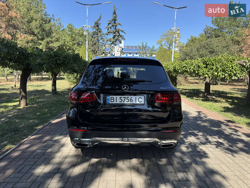 Позашляховик / Кросовер Mercedes-Benz GLC-Class 2021 в Києві